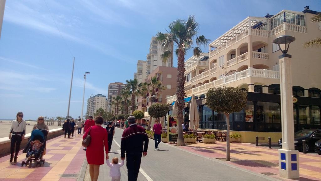 Beach House Brotonss El Campello Eksteriør bilde